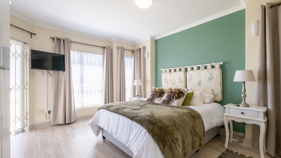 3 Bedroom Property for Sale in Strand North Western Cape